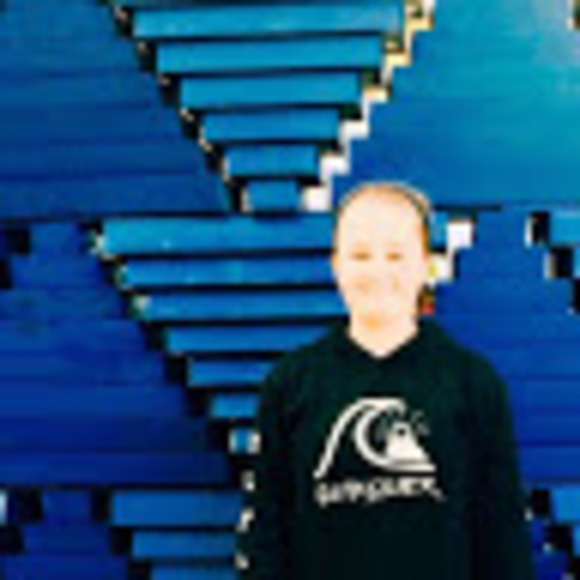 Meet your Posher, Lily - Picture 1 of 1